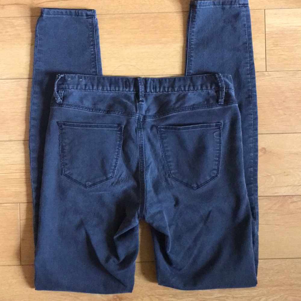 Madewell Gray Skinny Denim Leggings - Picture 7 of 7